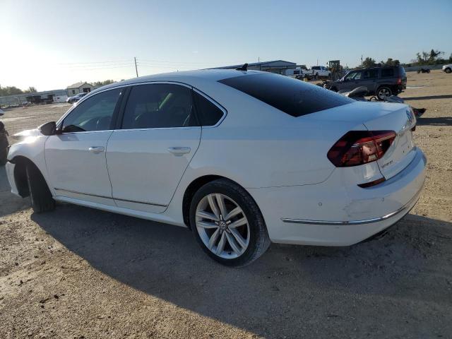 2017 VOLKSWAGEN PASSAT SEL - 1VWCT7A3XHC002240