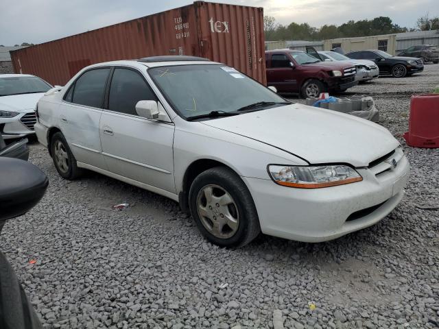 1HGCG5662YA007802 2000 Honda Accord Ex