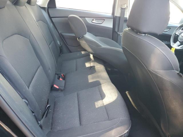 3KPF24AD1ME390021 KIA FORTE FE
