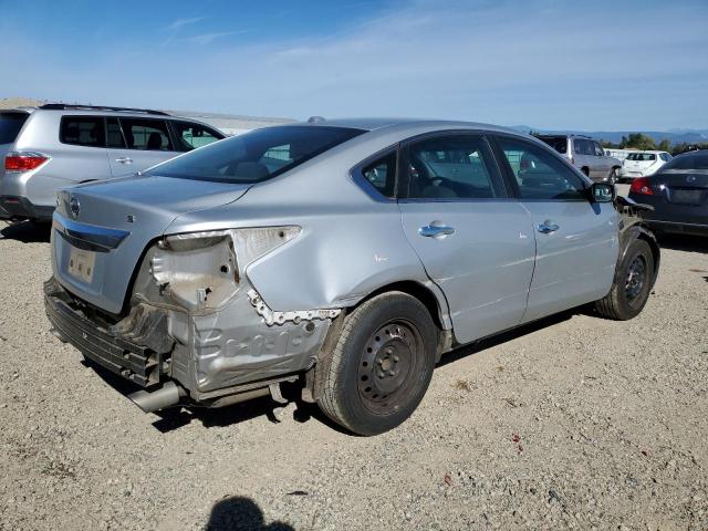 Vin: 1n4al3ap3fn322464, lot: 70282073, nissan altima 2.5 20153