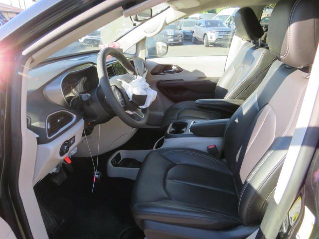 2C4RC1BG1PR516351 2023 CHRYSLER PACIFICA, photo no. 9