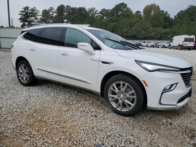 5GAEVBKW2NJ127811 Buick Enclave Premium