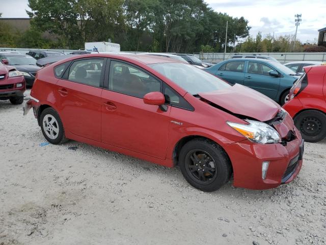 TOYOTA PRIUS 2015 Червоний