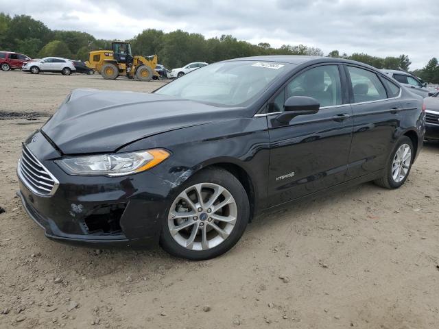 3FA6P0LU8KR138687 Ford Fusion SE