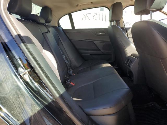 SAJAR4BG6HA946932 Jaguar XE