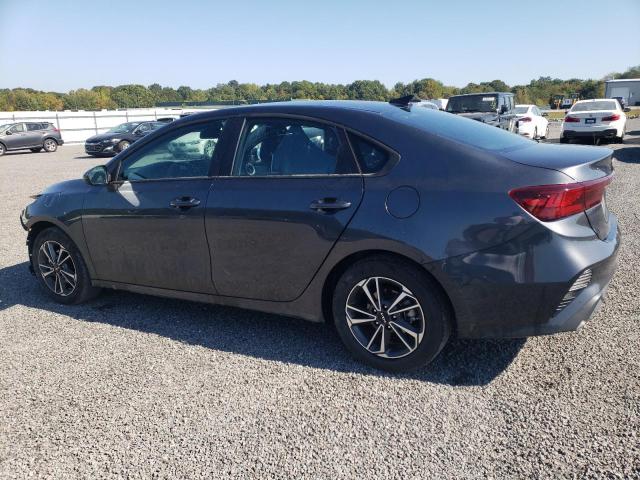 3KPF24AD5PE615562 Kia Forte LX 2