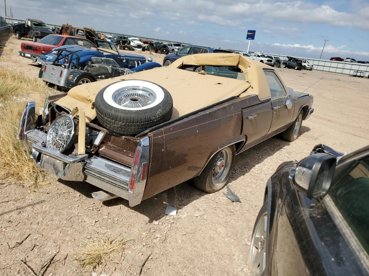 6D69S7Q204566 1977 Cadillac Deville