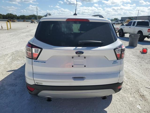 1FMCU0GD4HUD49253 Ford ESCAPE SE