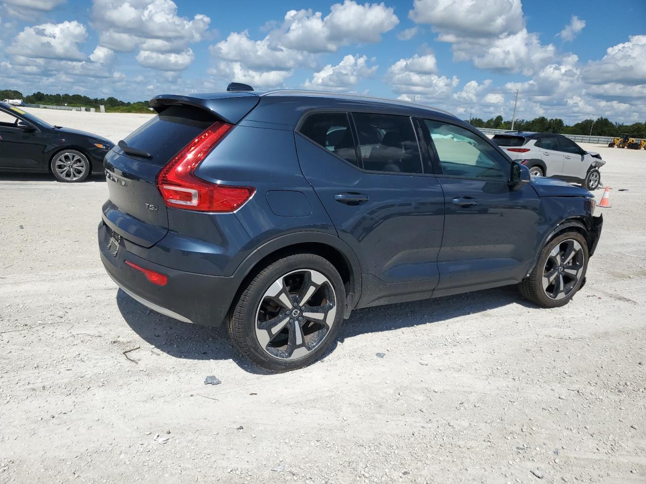 YV4162UK0M2464455 Volvo XC40 T5 MO 3