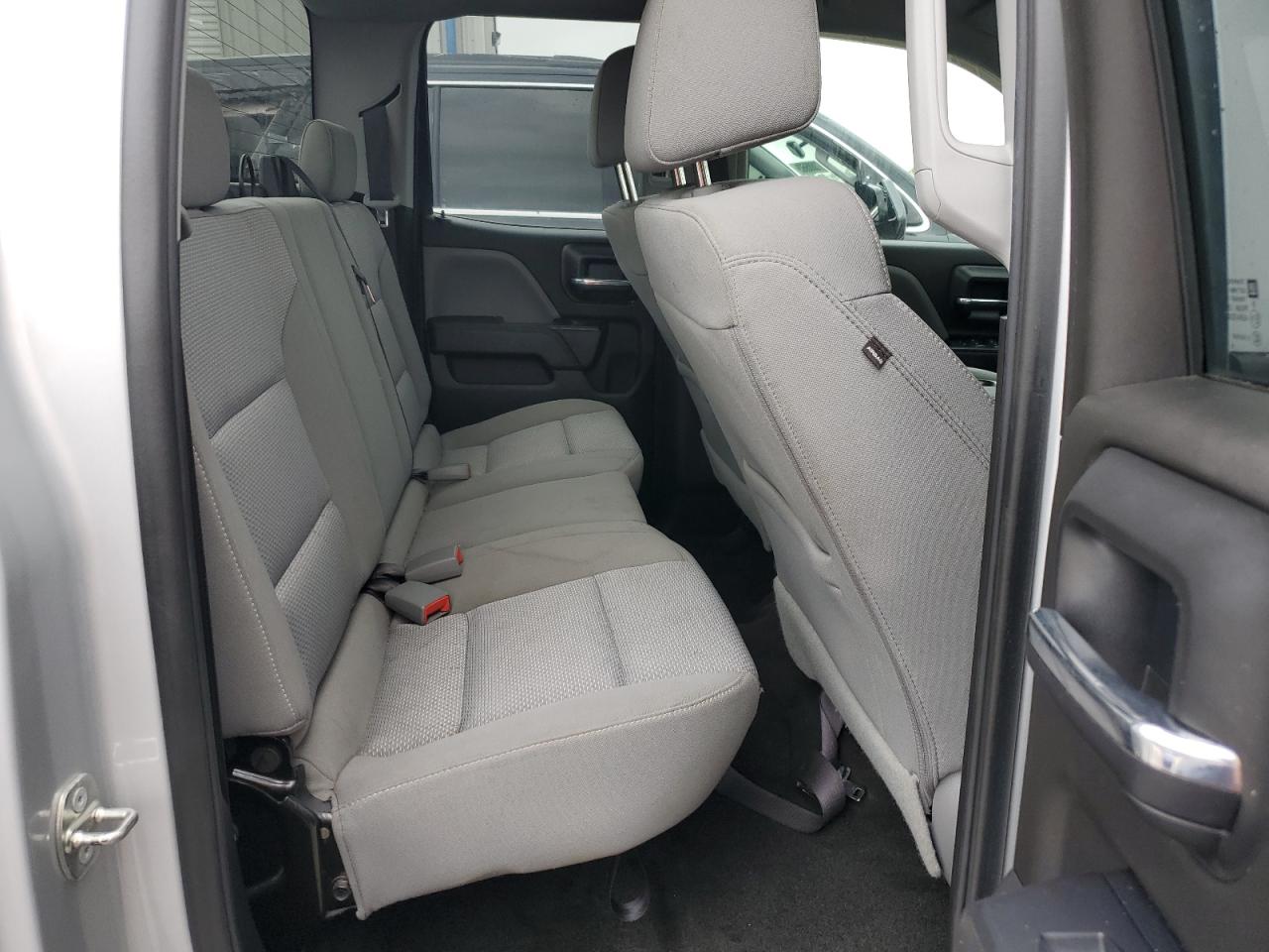 VIN: 1GCRCPEC2JZ109034 2018 CHEVROLET ALL Models