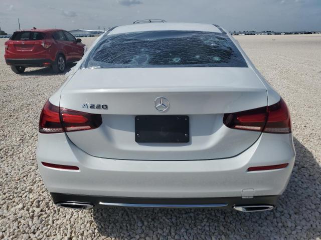 WDD3G4EB9LW041597 Mercedes-Benz A 220