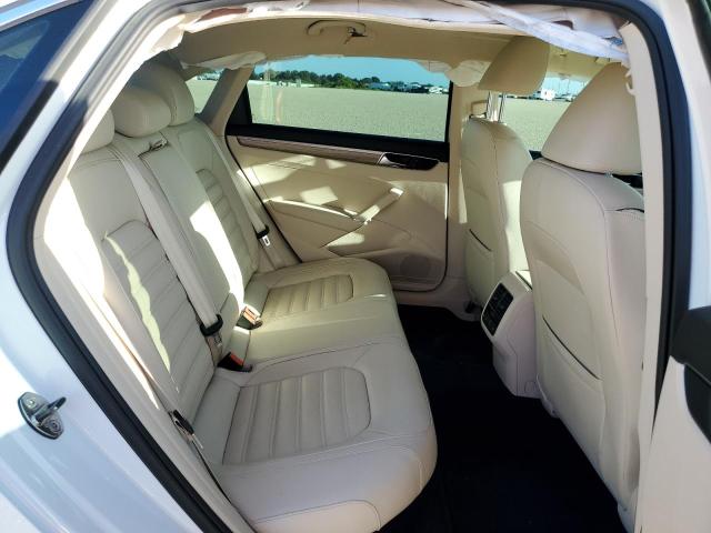 2017 VOLKSWAGEN PASSAT SEL - 1VWCT7A3XHC002240