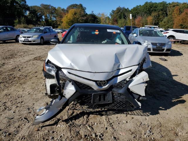  TOYOTA CAMRY 2018 Білий