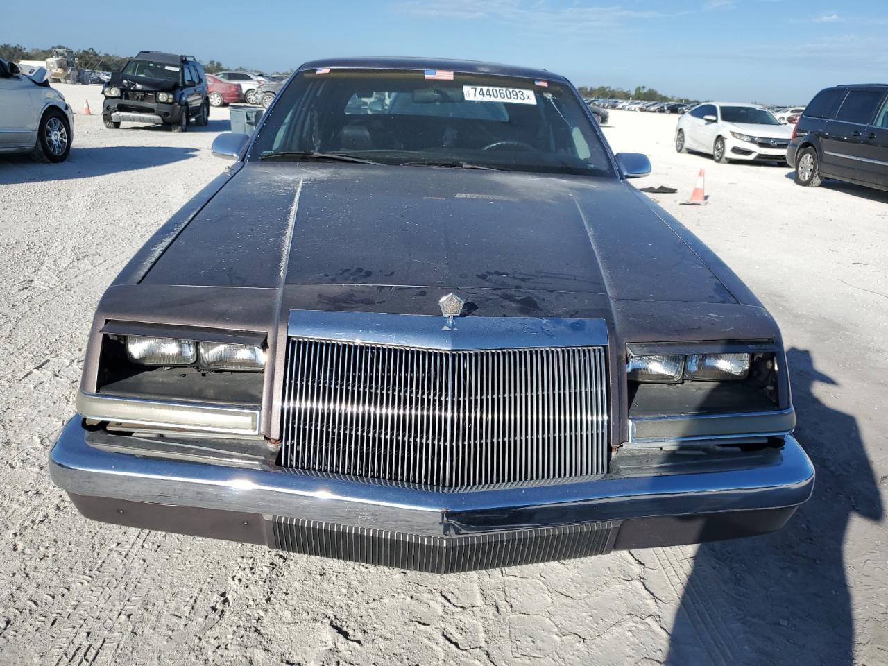 1C3XY56R2LD844892 1990 Chrysler Imperial