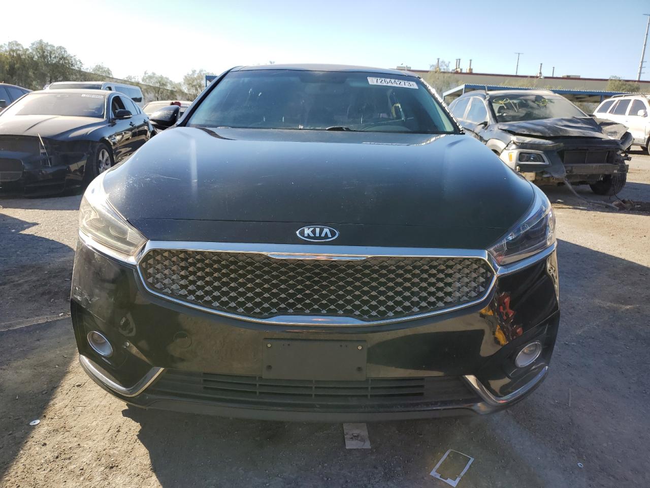 2017 Kia Cadenza Premium vin: KNALC4J19H5063726