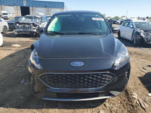 1FMCU9G69NUB87718 Ford ESCAPE SE
