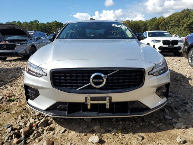 2022 VOLVO S60 B5 MOM 7JRL12TZ1NG156046