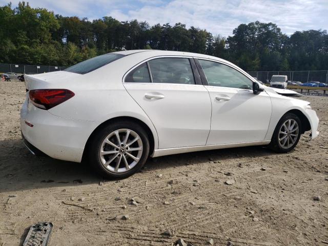 WDD3G4EB7KW026739 Mercedes-Benz A 220