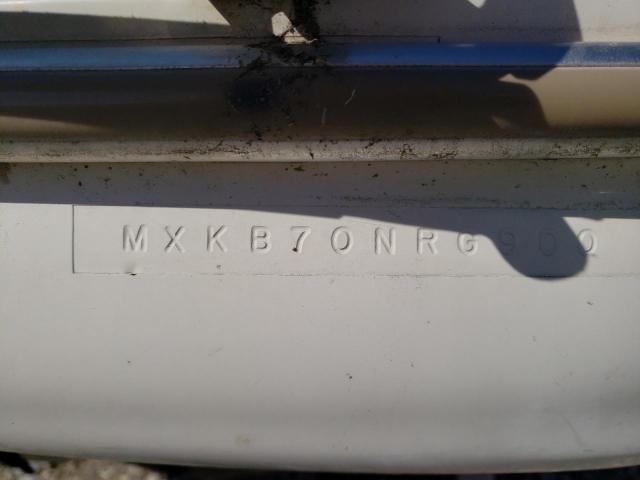 MXKB70NRG900 Auction: COPART Lot: 70817563 Location: NE - LINCOLN MXKB70NRG900 UNK MAXUM 084 2000 WHITE Photo 10