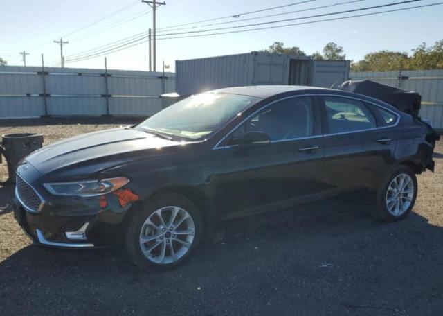 3FA6P0SU3KR236107 2019 FORD FUSION, photo no. 1