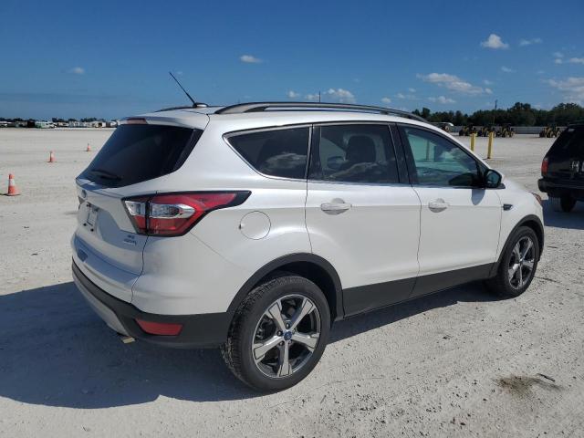1FMCU0GD4HUD49253 Ford ESCAPE SE