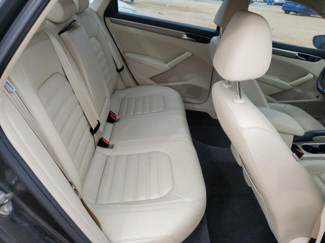 2017 VOLKSWAGEN PASSAT SEL - 1VWCT7A30HC047087