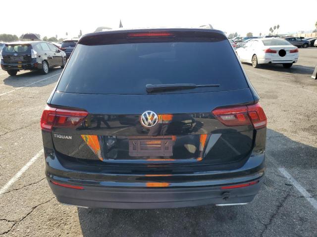 3VV1B7AX2KM038592 Volkswagen Tiguan S 6