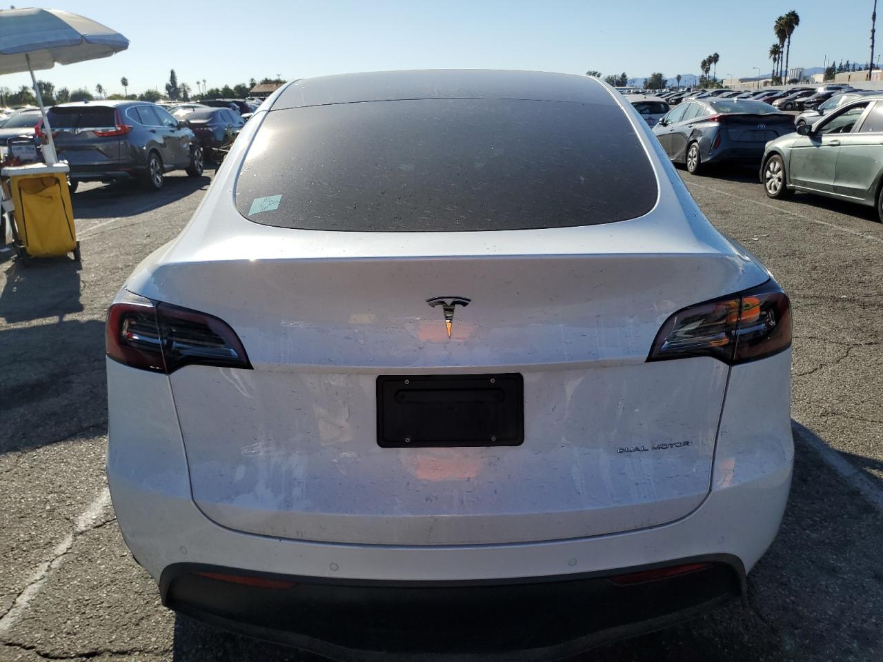 7SAYGAEE4NF426214 Tesla Model Y  6