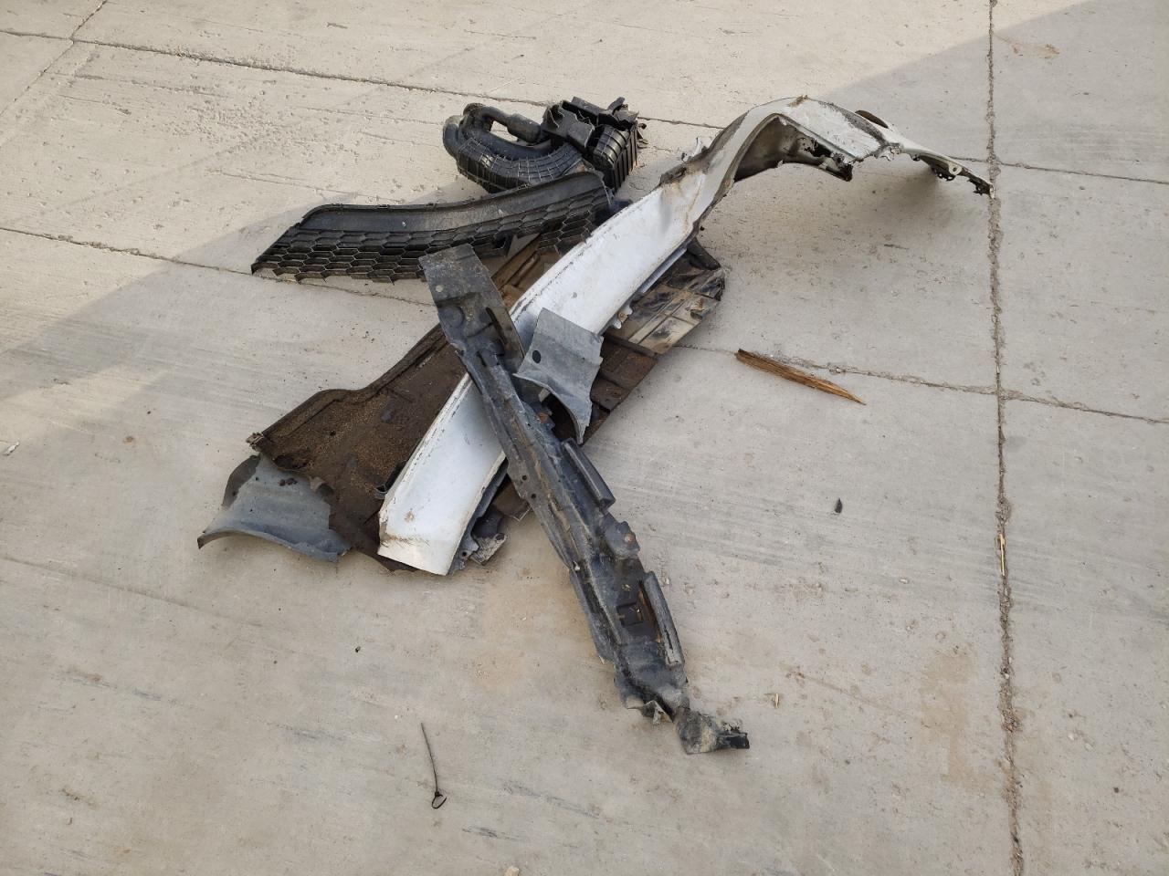 JM1CR293280312358 2008 Mazda 5