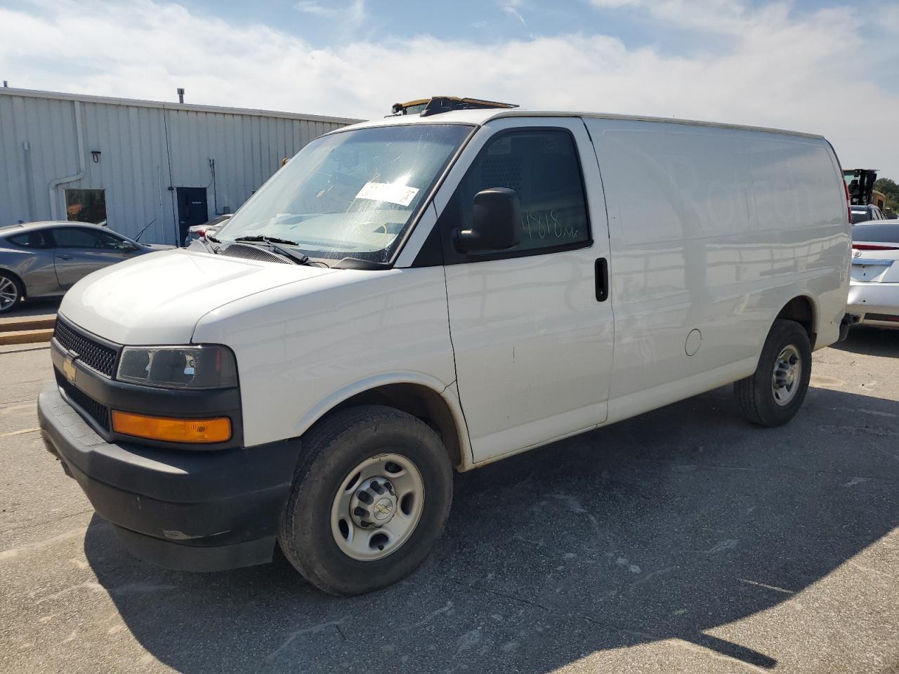 L0T66807063 2021 Chevrolet Express G2