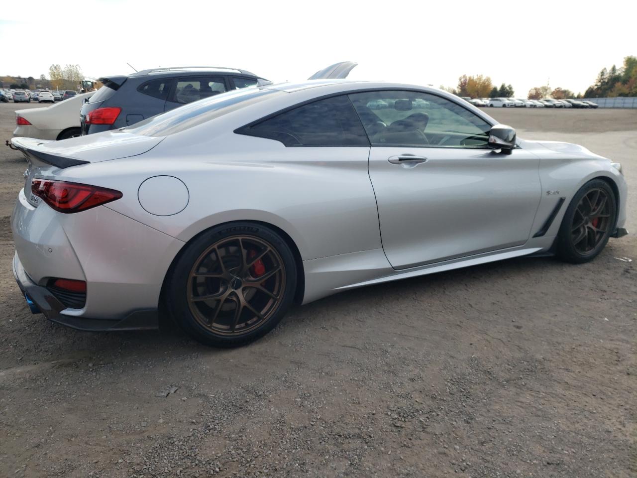 JN1FV7EL5HM702409 2017 Infiniti Q60 Red Sport 400