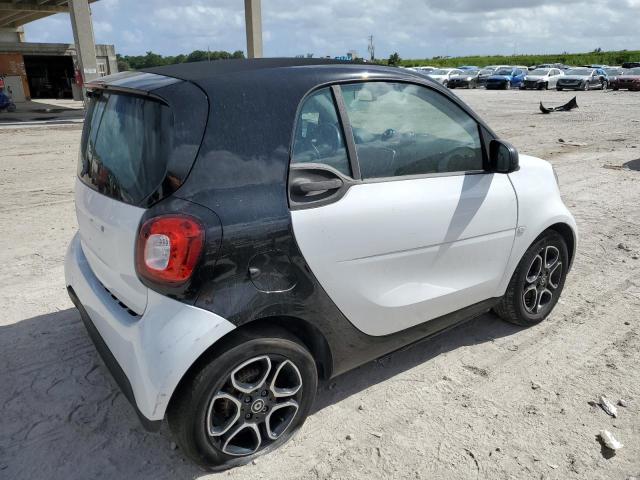 VIN WMEFJ9BA2KK359487 2019 Smart Fortwo no.3