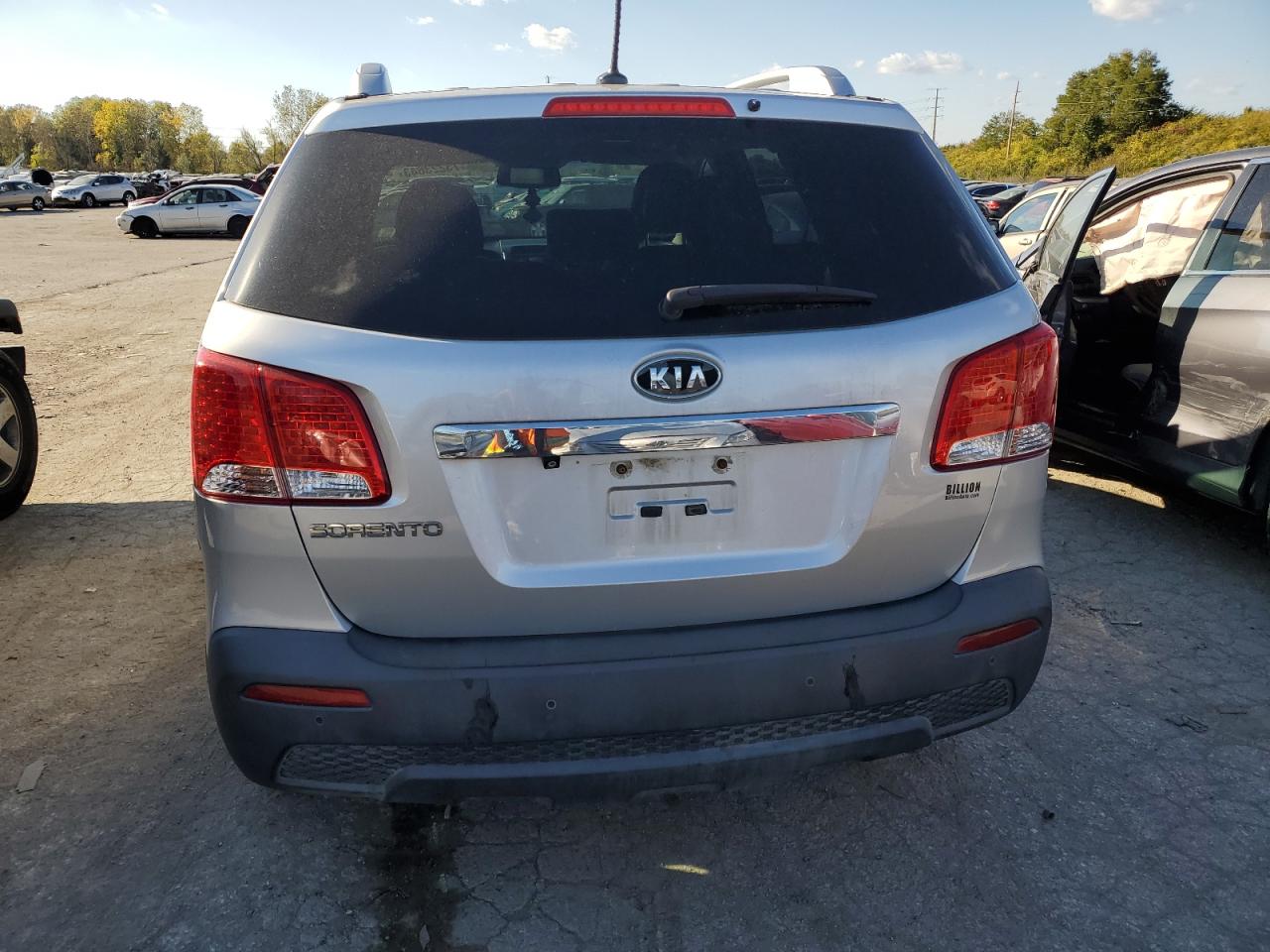 2012 Kia Sorento Base vin: 5XYKT3A61CG188806