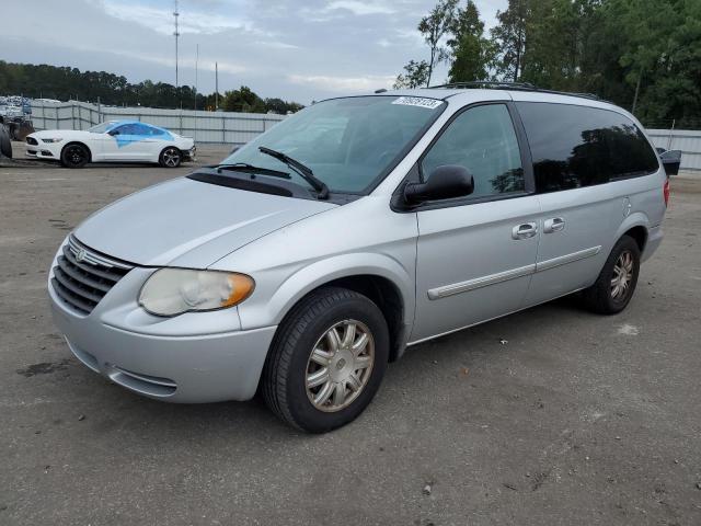 2006 Chrysler Town & Country Touring