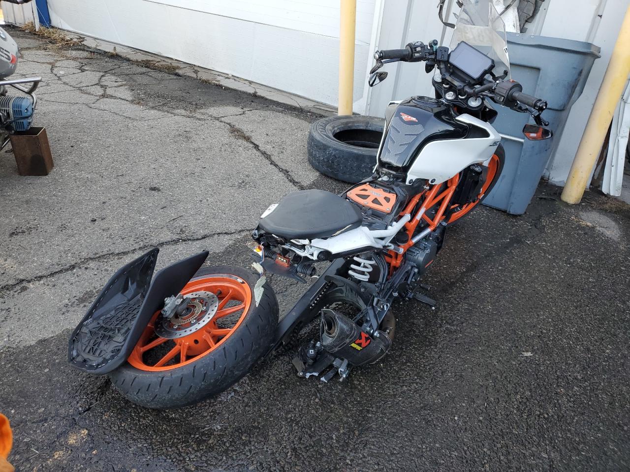 MD2JPJ405LC279037 2020 Ktm 390 Duke