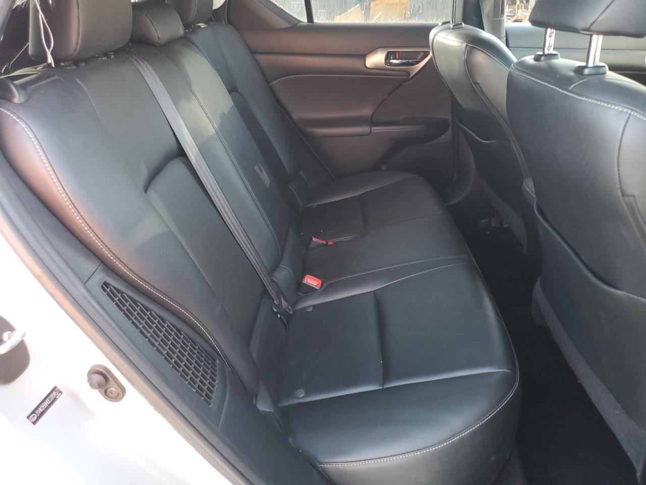 JTHKD5BH0E2204577 2014 Lexus Ct 200