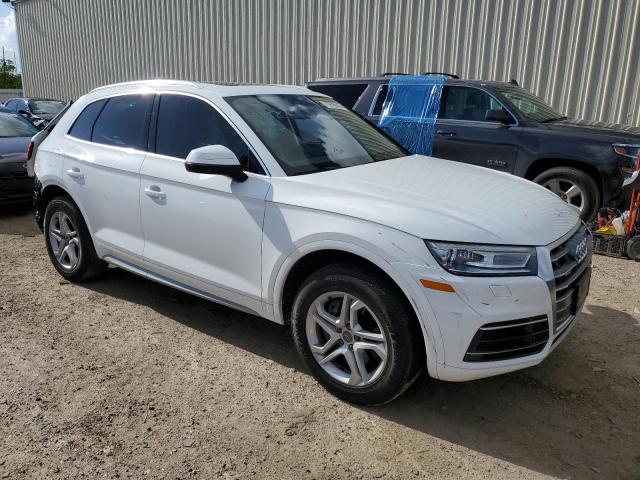 WA1ANAFY3K2090982 2019 AUDI Q5, photo no. 4