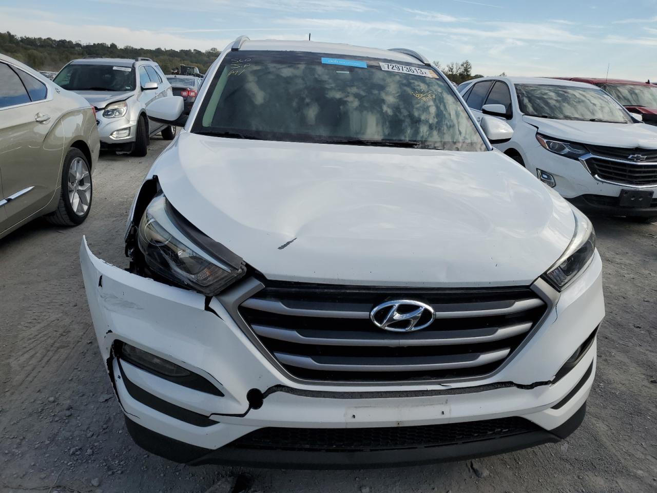 KM8J33A49HU394421 2017 Hyundai Tucson Limited