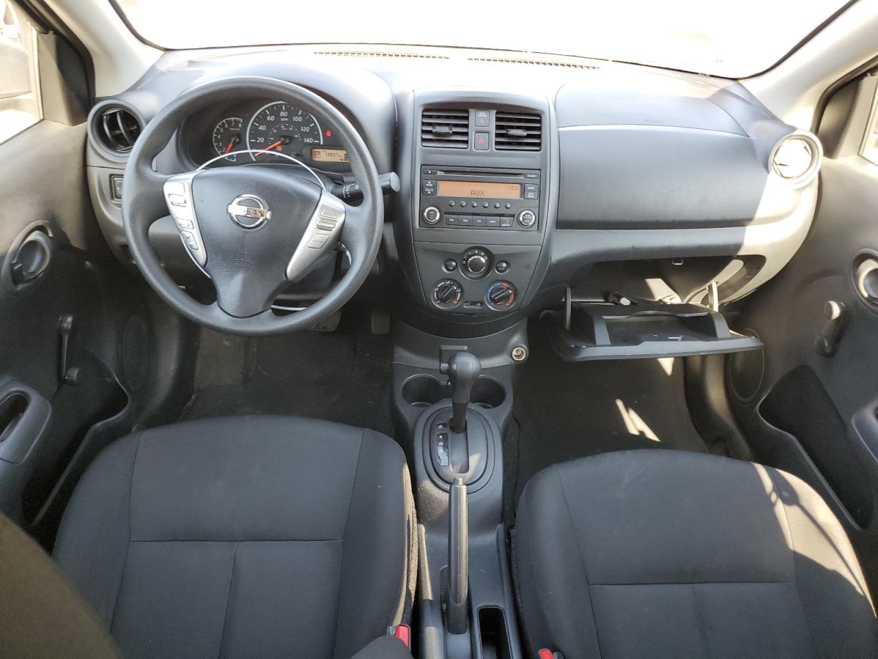 3n1cn7ap4hl880253 2017 Nissan Versa At