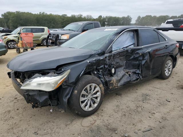 Lot #2438632586 2015 TOYOTA CAMRY LE salvage car