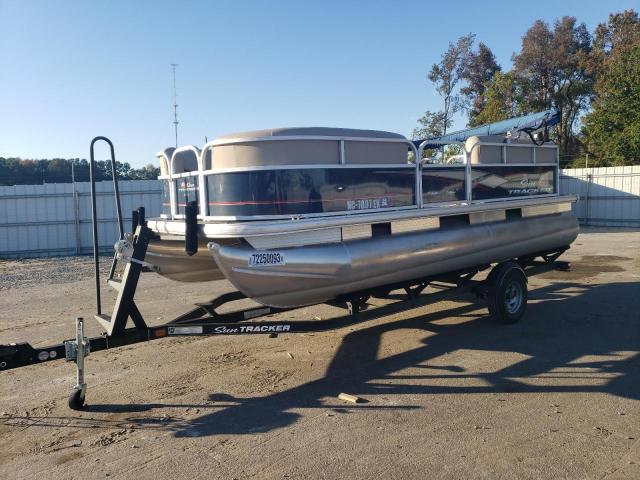 2019 SUNT PARTYBARGE #2199555813