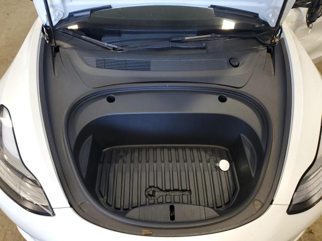 5YJ3E1EB0NF331457 Tesla MODEL 3