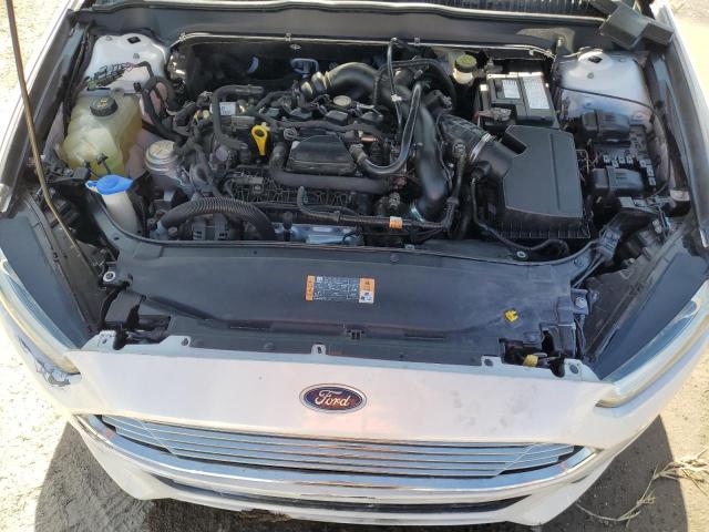 1FA6P0HD5E5372253 Ford FUSION SE