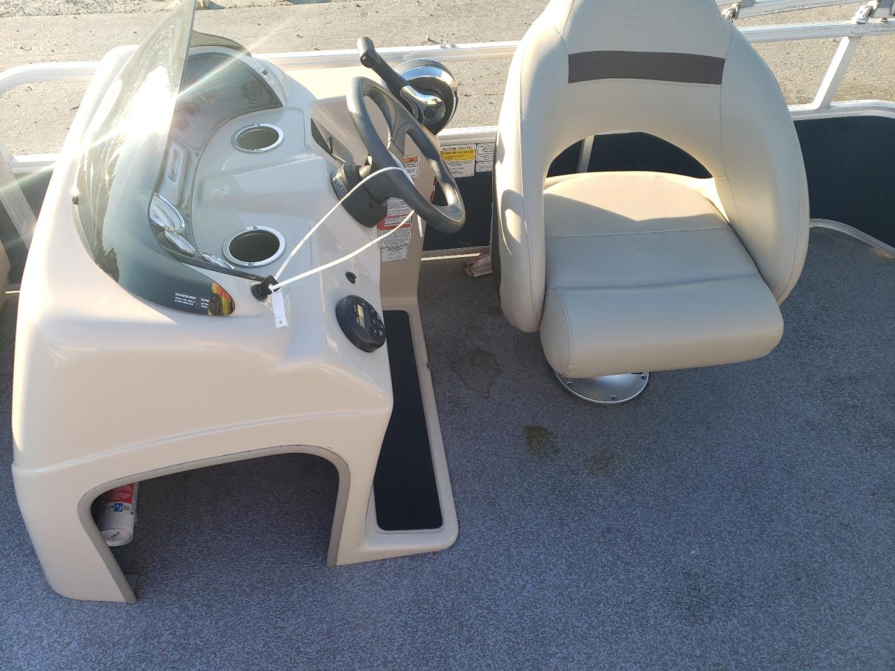 Lot #2199555813 2019 SUNT PARTYBARGE