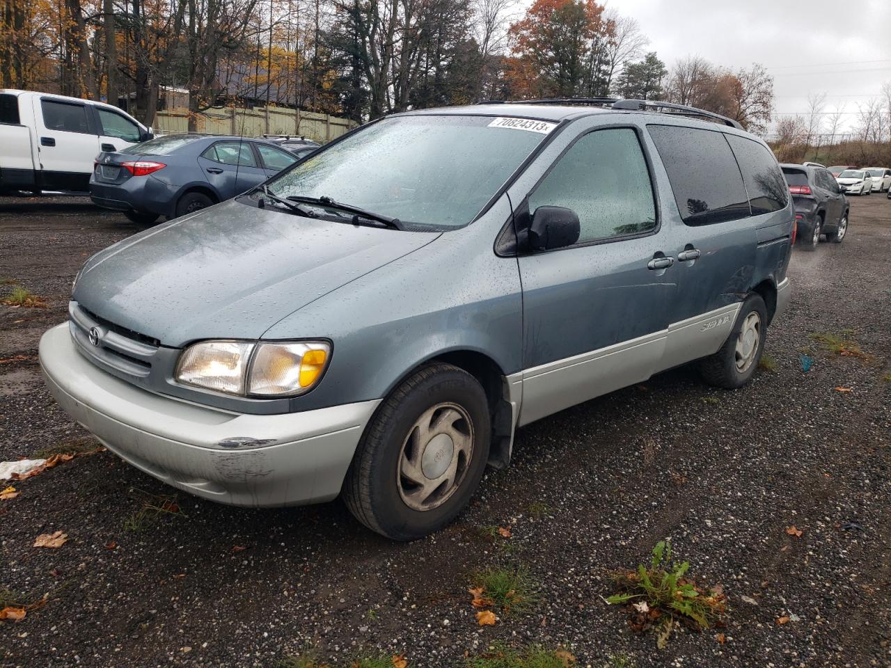 4t3zf13c0xu156319 4T3ZF13C0XU156319 1999 Toyota Sienna Le