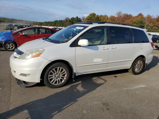 2008 Toyota Sienna XLE