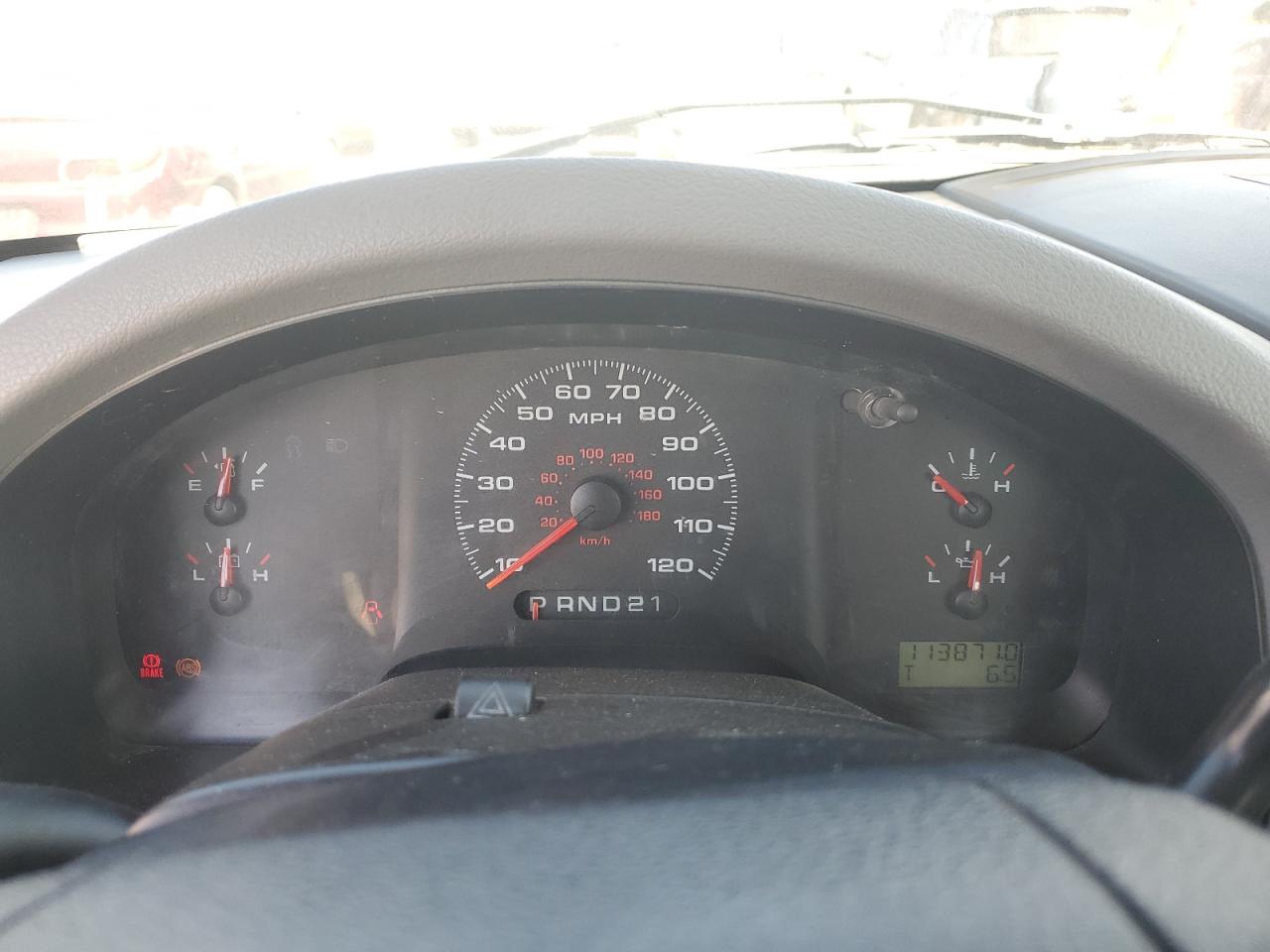 1FTRX12W06KC76346 2006 Ford F150 1FTRX12W06KC76346 2006 Ford F150