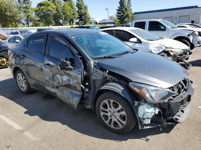  TOYOTA YARIS 2018 Сірий