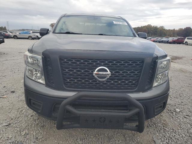 NISSAN TITAN 2017 Сірий