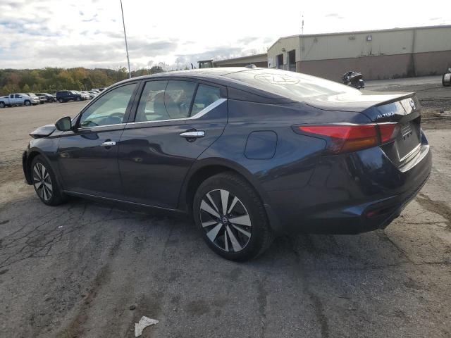 1N4BL4DW5KC148982 Nissan ALTIMA SV